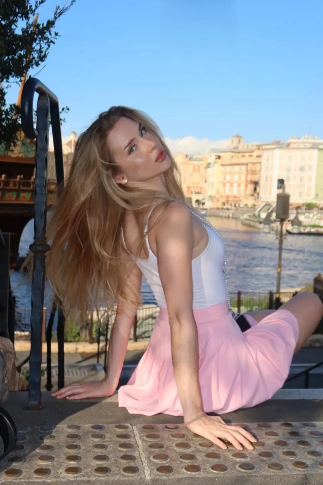 Alena thumbnail 9