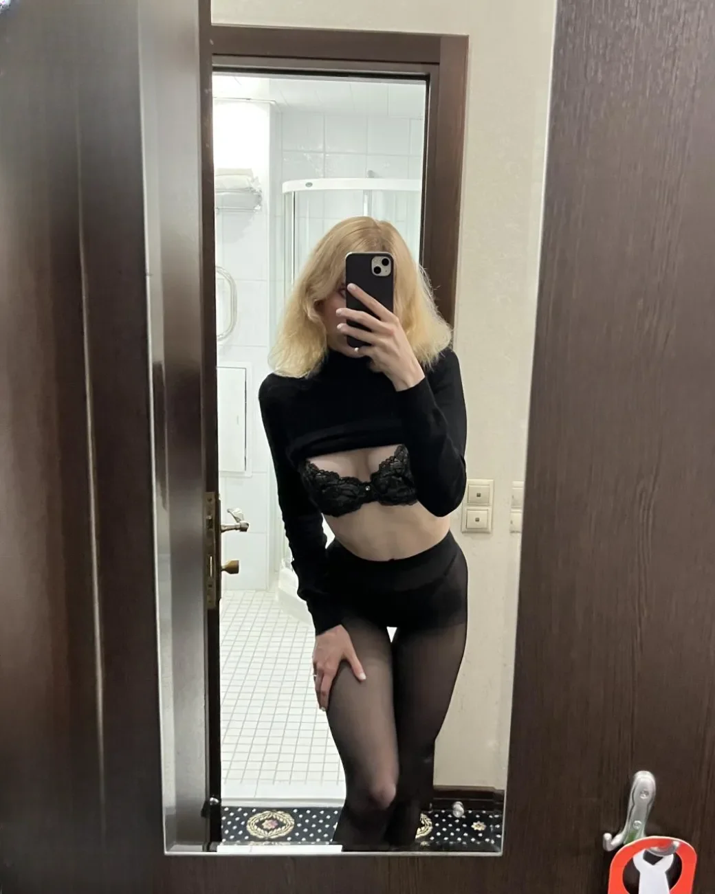 Anya thumbnail 9