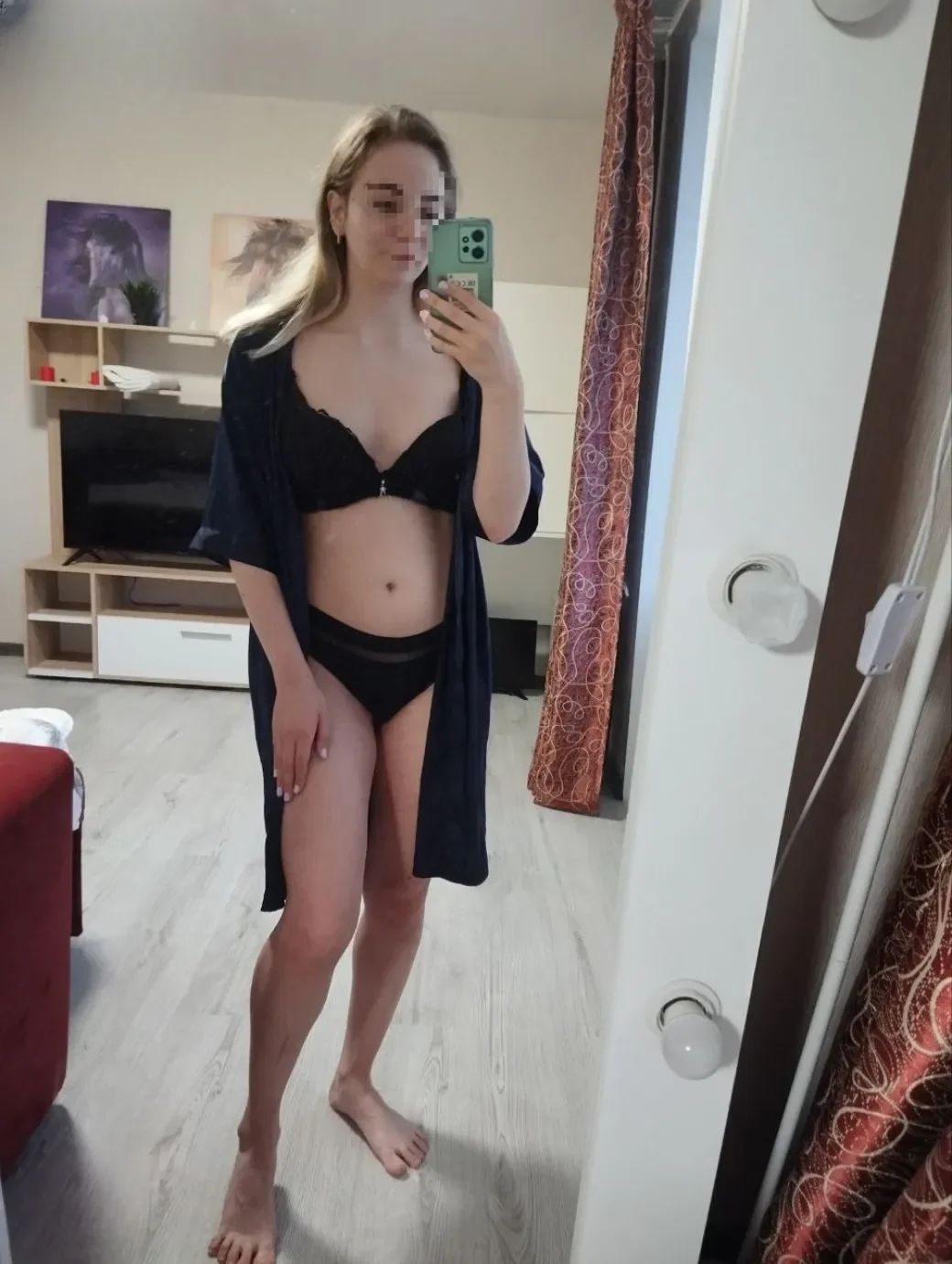 Angelina thumbnail 3