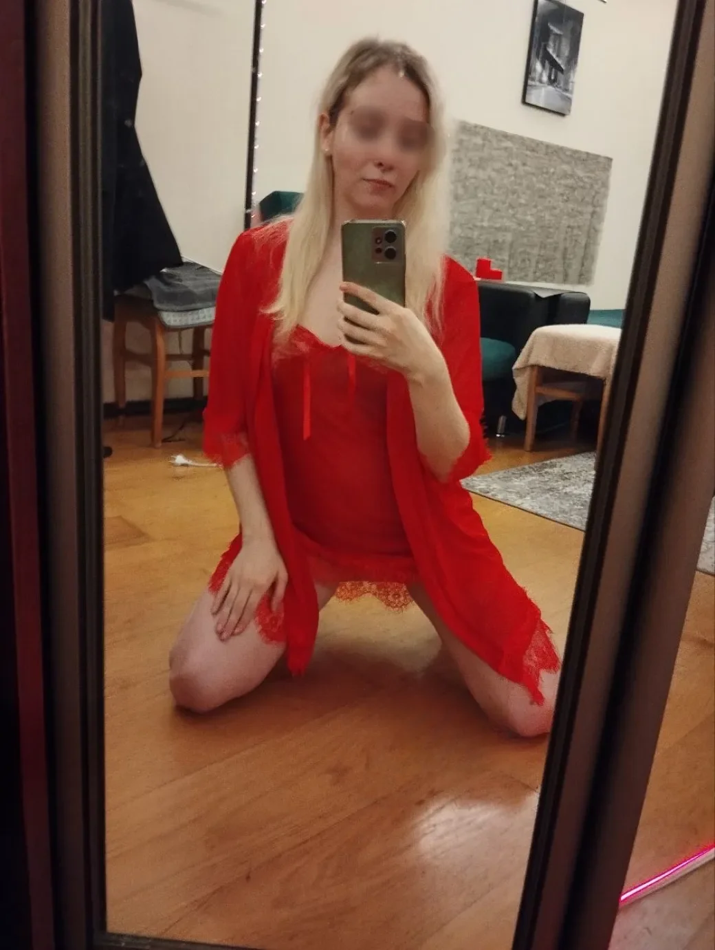 Angelina thumbnail 4