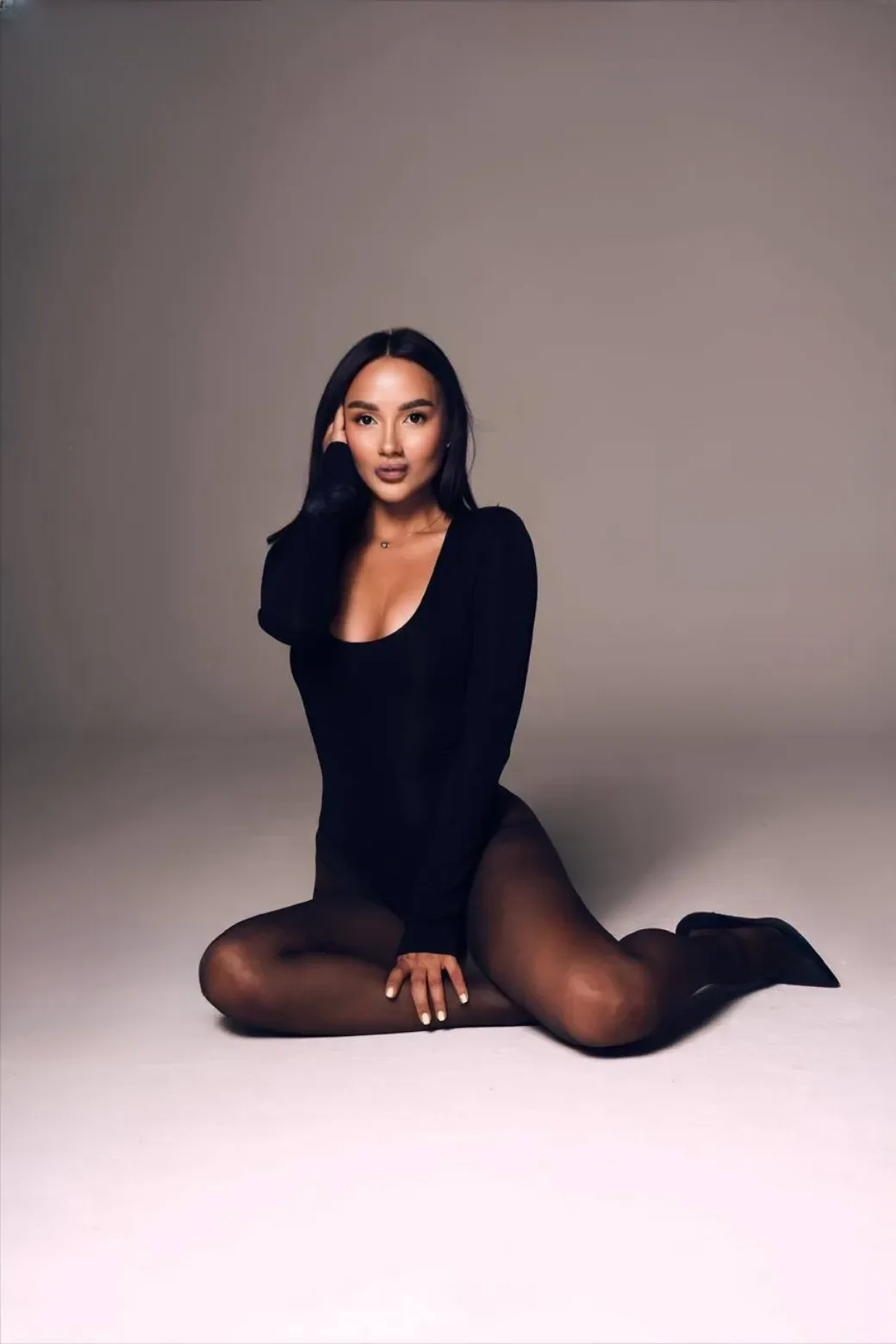 Alina thumbnail 3