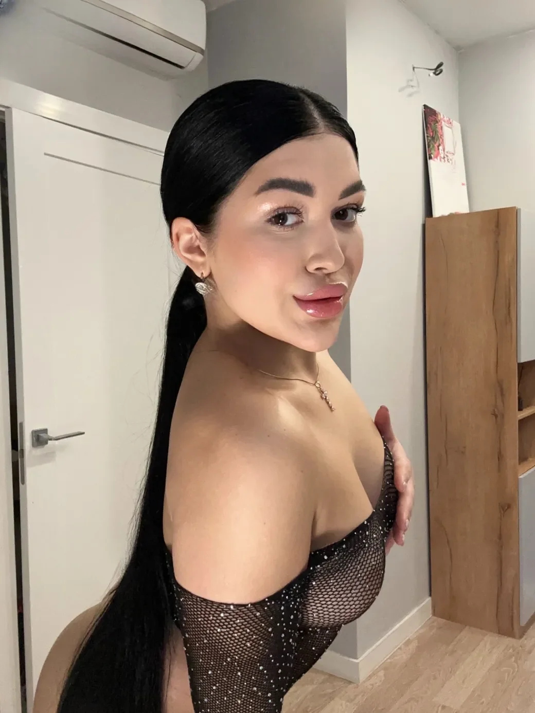 Pussy Nika thumbnail 18