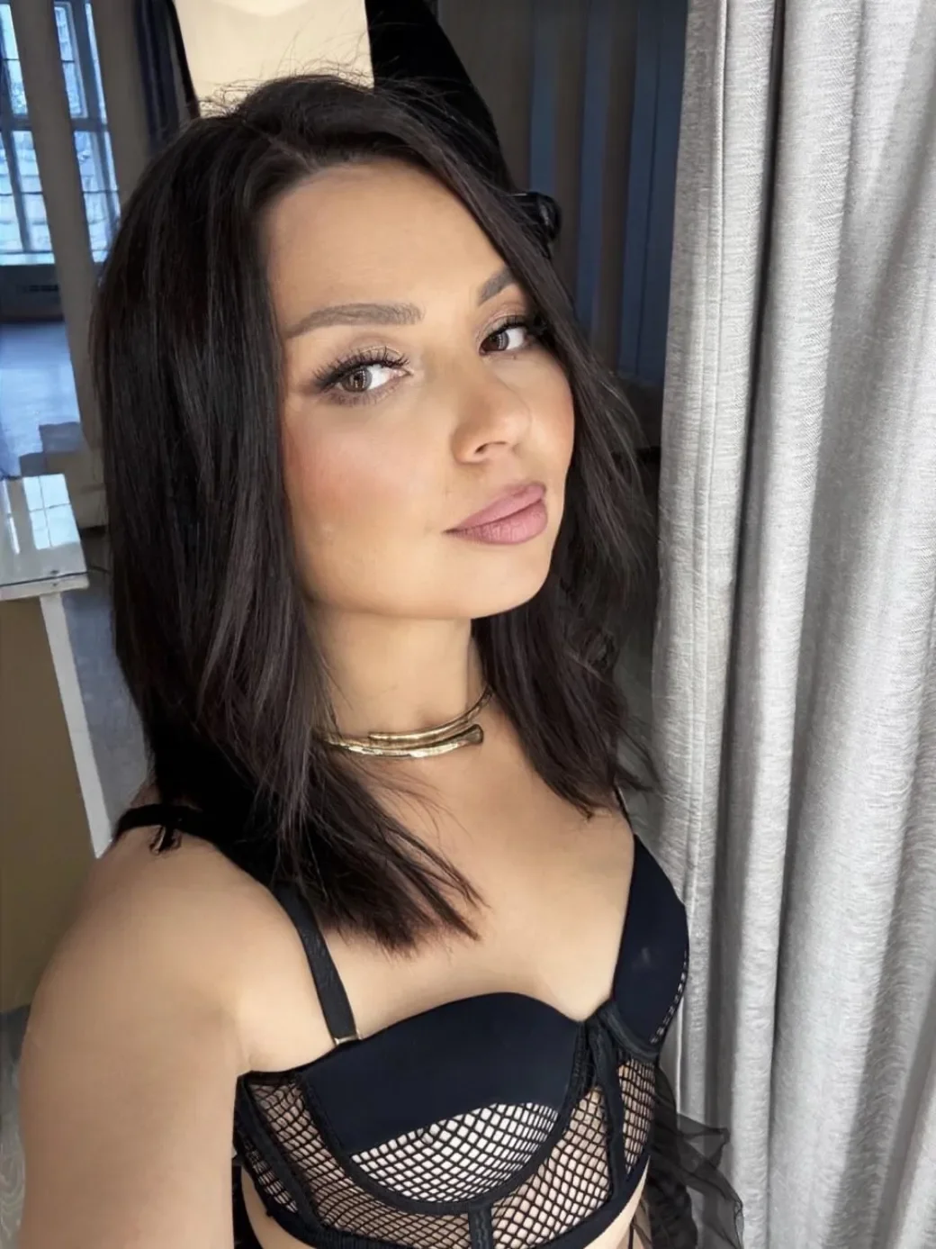 Sariya thumbnail 10