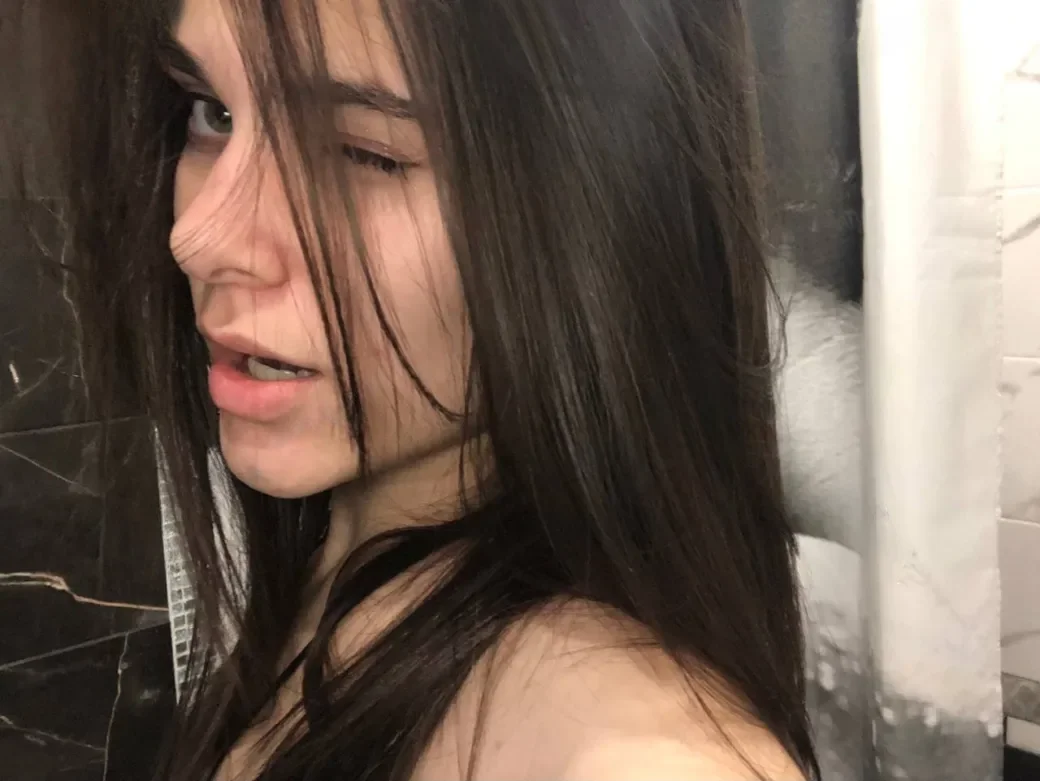 Melissa thumbnail 2