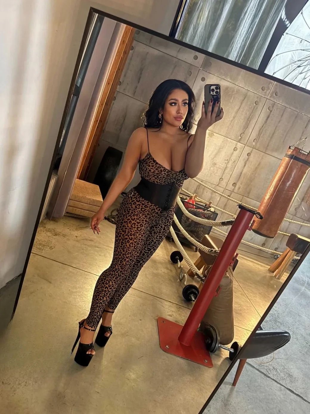 Jasmine thumbnail 2