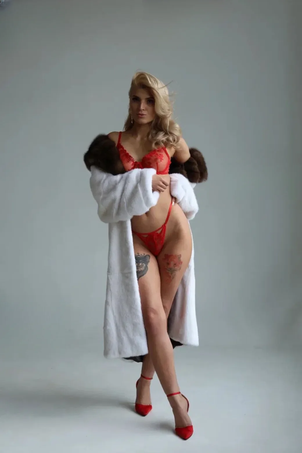 PORNOZVEZDA MONROE FOX thumbnail 2
