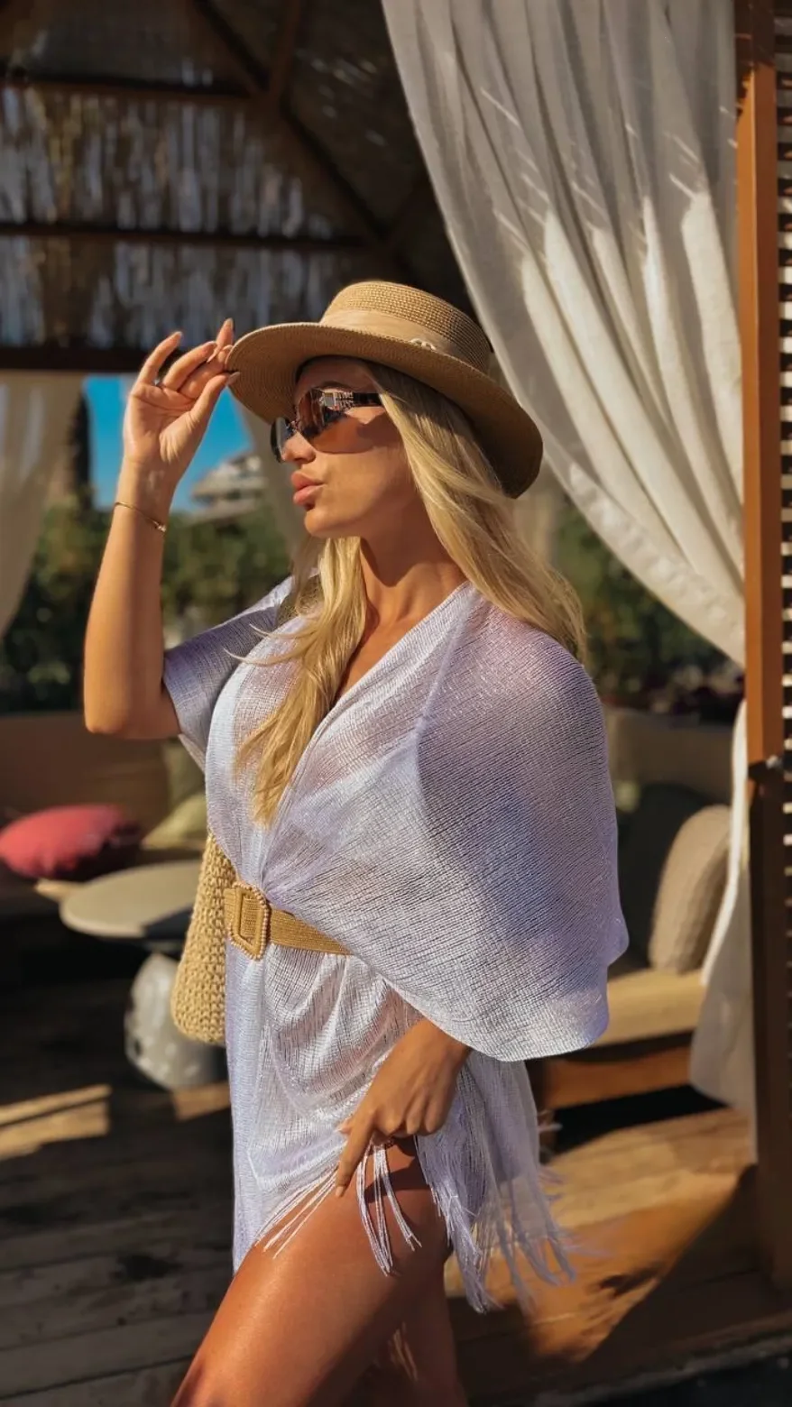 Elina thumbnail 7