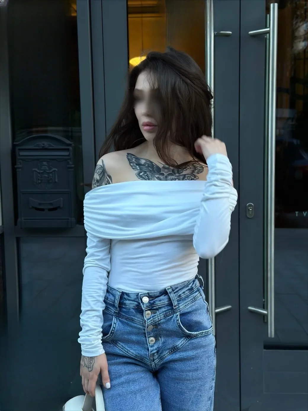 Kira thumbnail 9