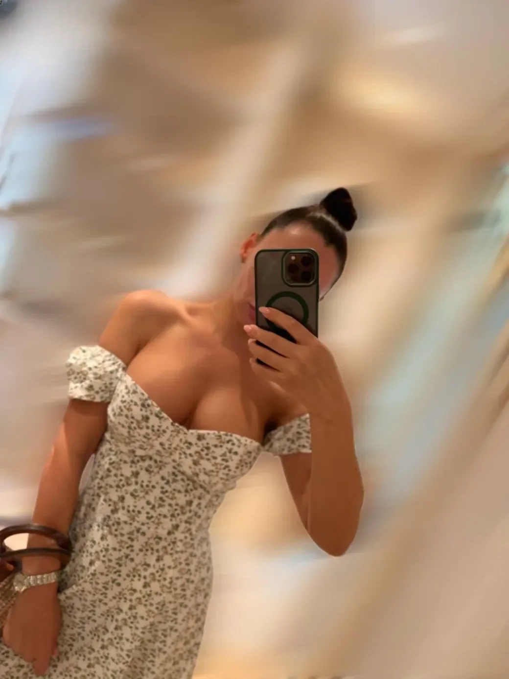 Victoria GFE thumbnail 19