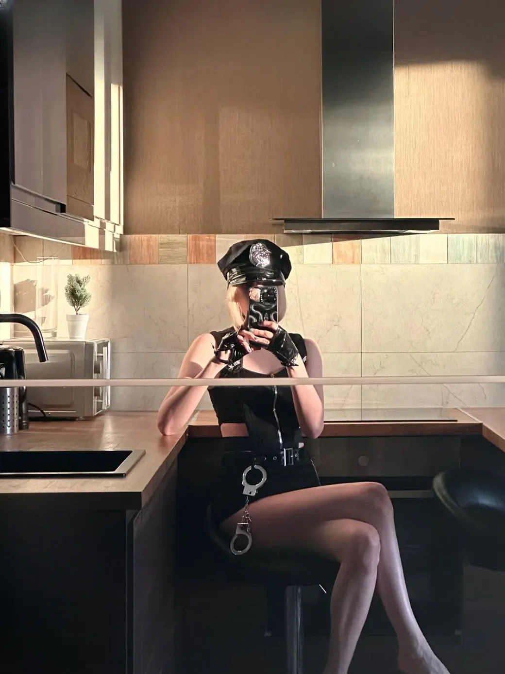 Angelina thumbnail 4
