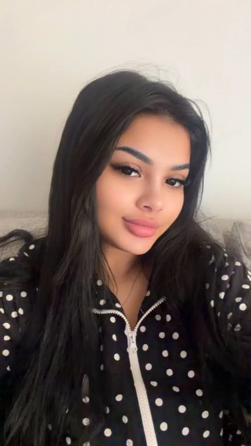 Mandy thumbnail 10