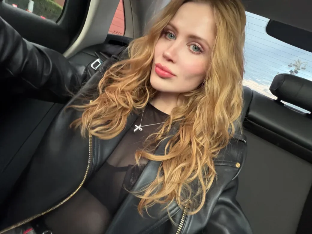 Angelina Robigud Elite GFE thumbnail 12